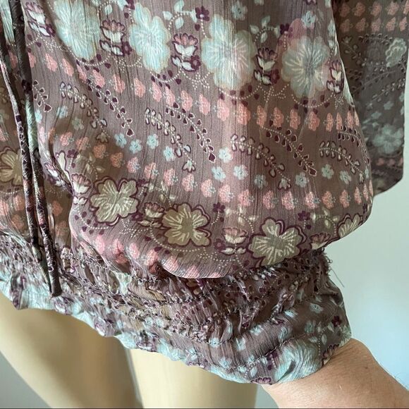 Decree Off The Shoulder Tie Front Elastic Waist Mauve White Rose Blouse Medium - Picture 3 of 12